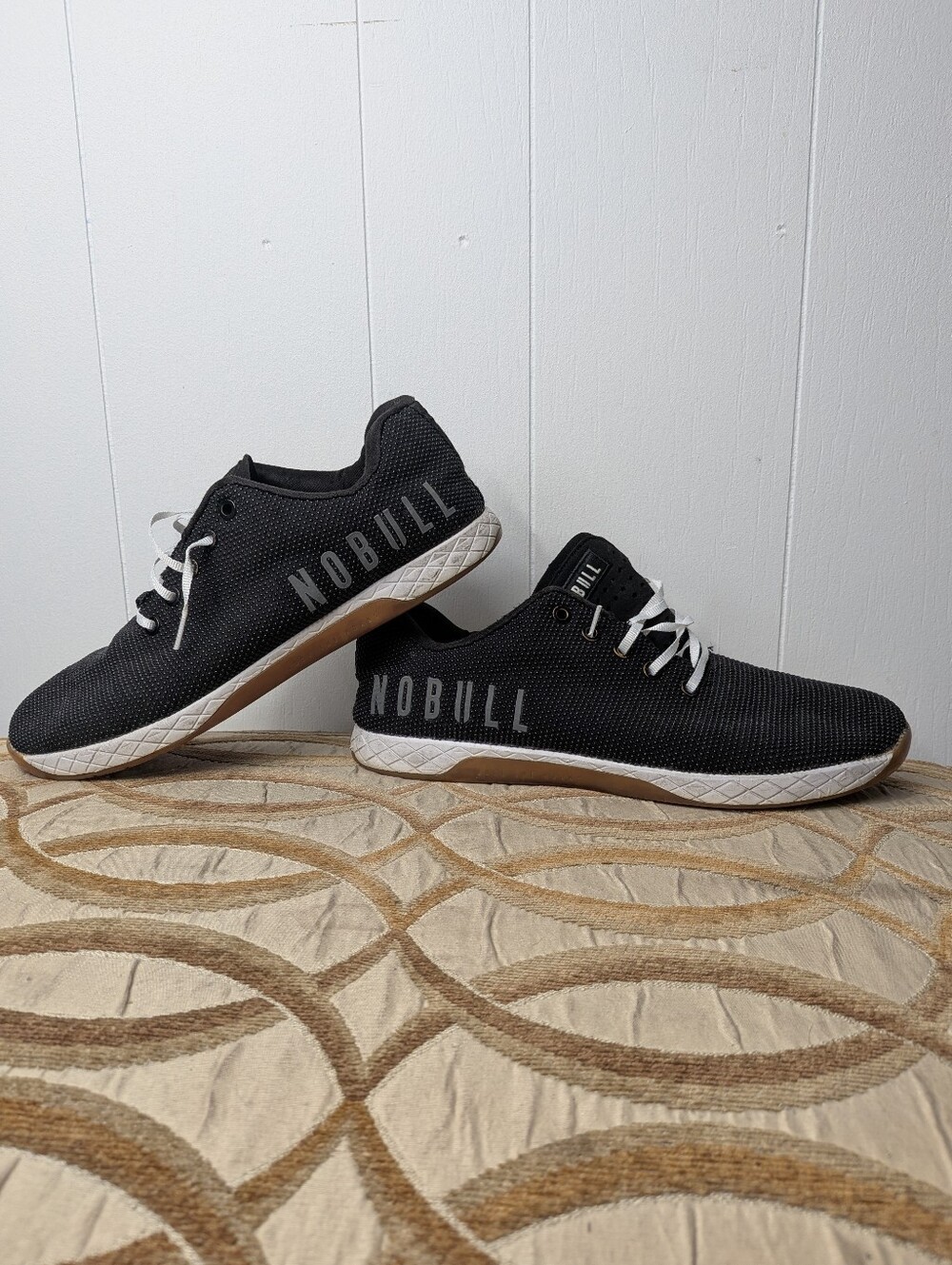 NOBULL Outwork Trainer Mens Size 10 White Gum Sole SuperFabric Sneakers